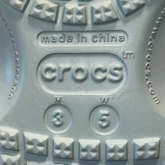 NEW! Crocs Unisex-Adult Classic Disney X Vera Bradley Little Mermaid Clog Sz 5 - Picture 9 of 15